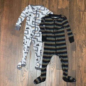 Pair of Old Navy Boy’s Sleepwear